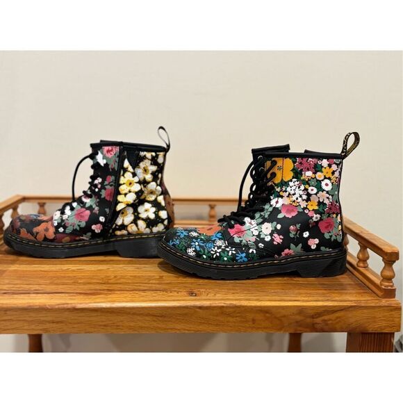 Dr. Marten’s Womens Floral Mash Up Lace Up Fashion Boot Multicolor Size 5 - Picture 6 of 6